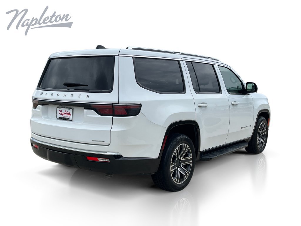Used 2024 Jeep Wagoneer Series II w/ Flexible Seating Group AWD/4WD image 5