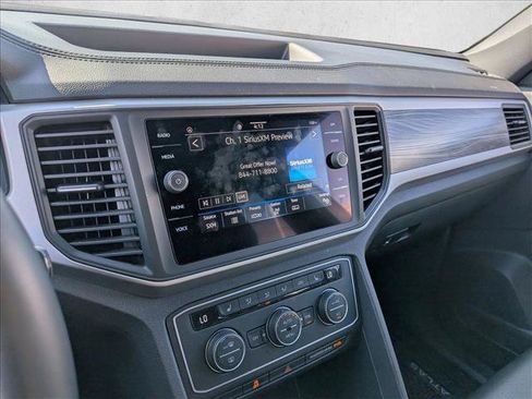 Used 2021 Volkswagen Atlas Cross Sport SE FWD image 13