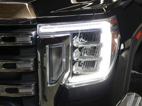 Used 2021 GMC Sierra 2500 SLE w/ SLE Value Package; AWD/4WD image 5