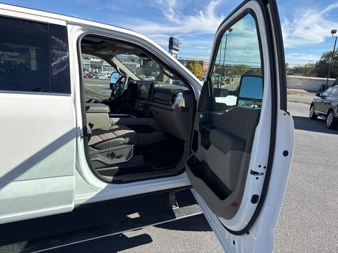 Used 2025 Ford F350 Platinum w/ Platinum Plus Package image 26