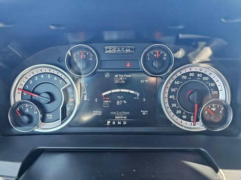 Used 2016 RAM 1500 Laramie AWD/4WD image 24