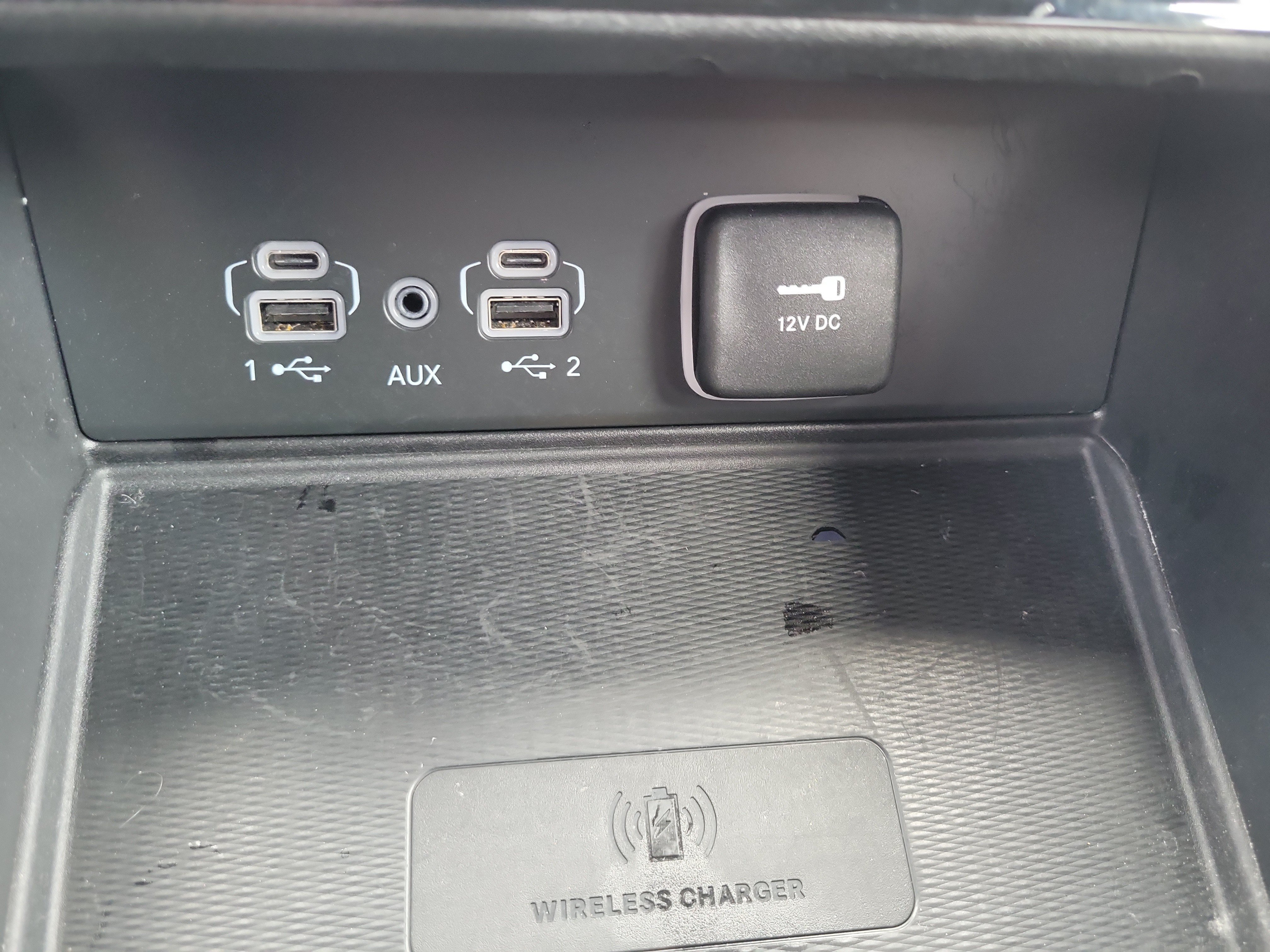 Used 2024 Jeep Grand Cherokee Altitude RWD image 29