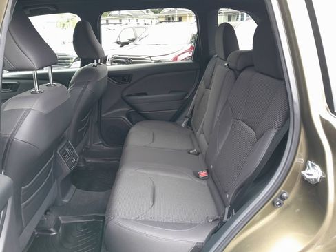 Certified 2026 Subaru Forester Premium AWD/4WD image 29