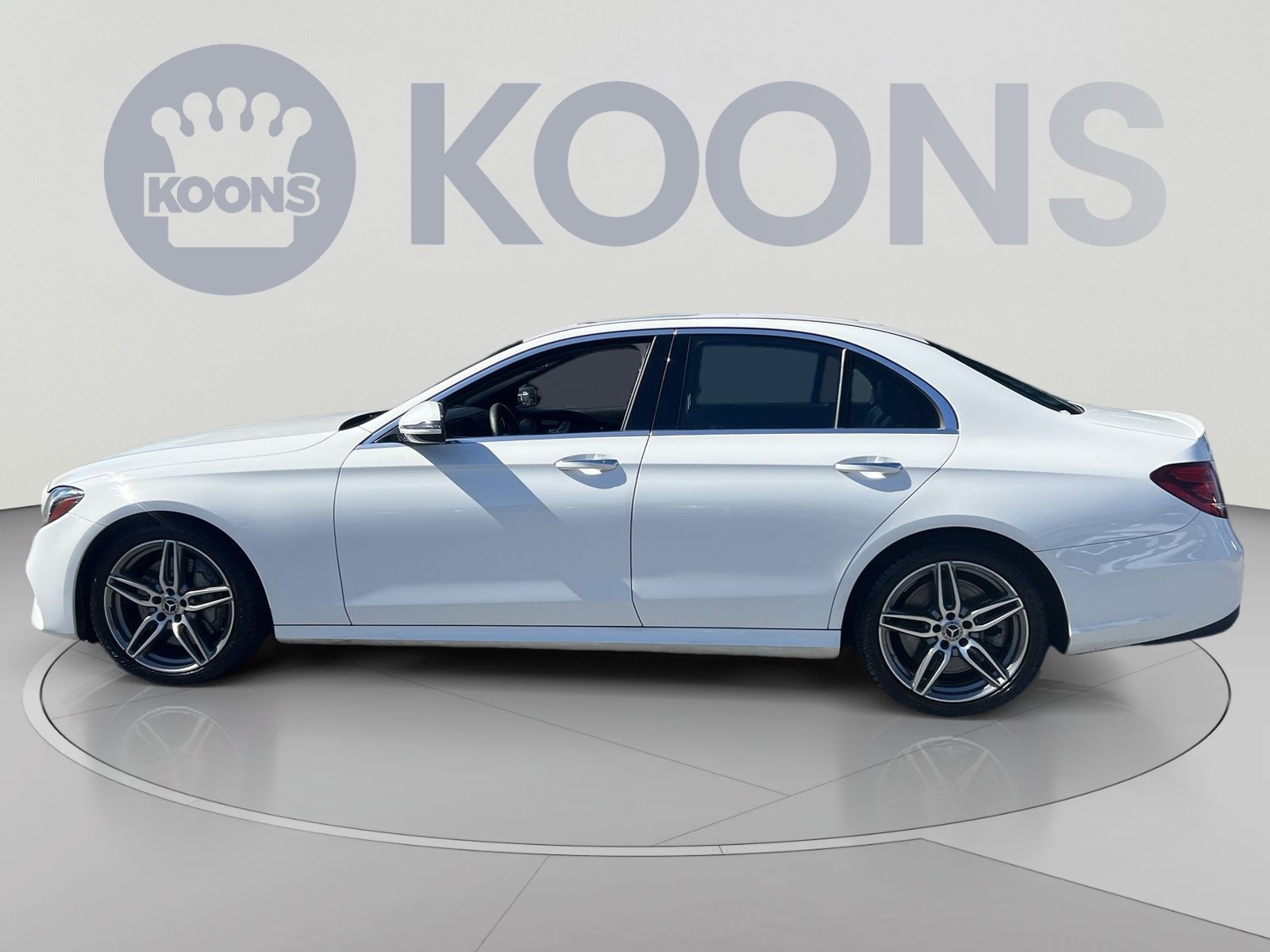 Used 2019 Mercedes-Benz E 450 4MATIC Sedan image 2