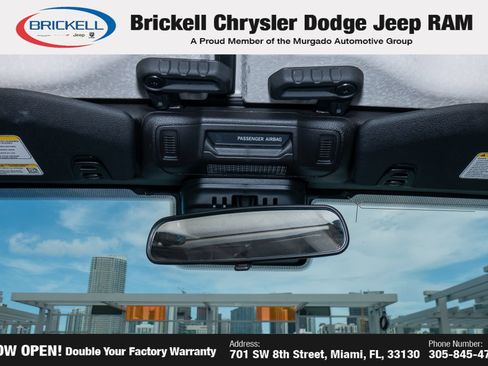 Used 2025 Jeep Gladiator Sport AWD/4WD image 23