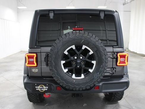 Used 2025 Jeep Wrangler Unlimited Rubicon AWD/4WD image 8