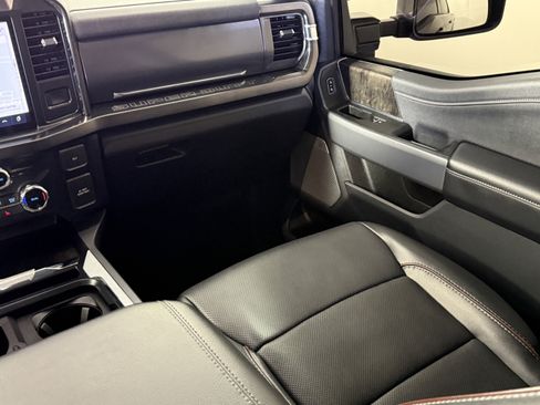 Certified 2024 Ford F250 Lariat w/ Lariat Ultimate Package image 14