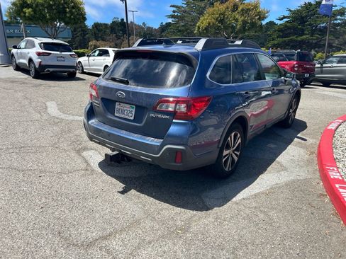 Used 2019 Subaru Outback 2.5i Limited AWD/4WD image 8