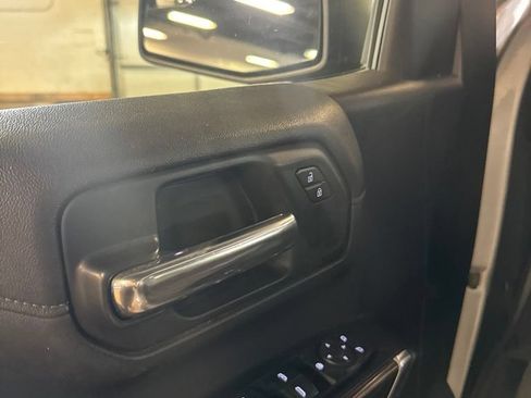 Used 2019 Chevrolet Silverado 1500 LT w/ All-Star Edition AWD/4WD image 11