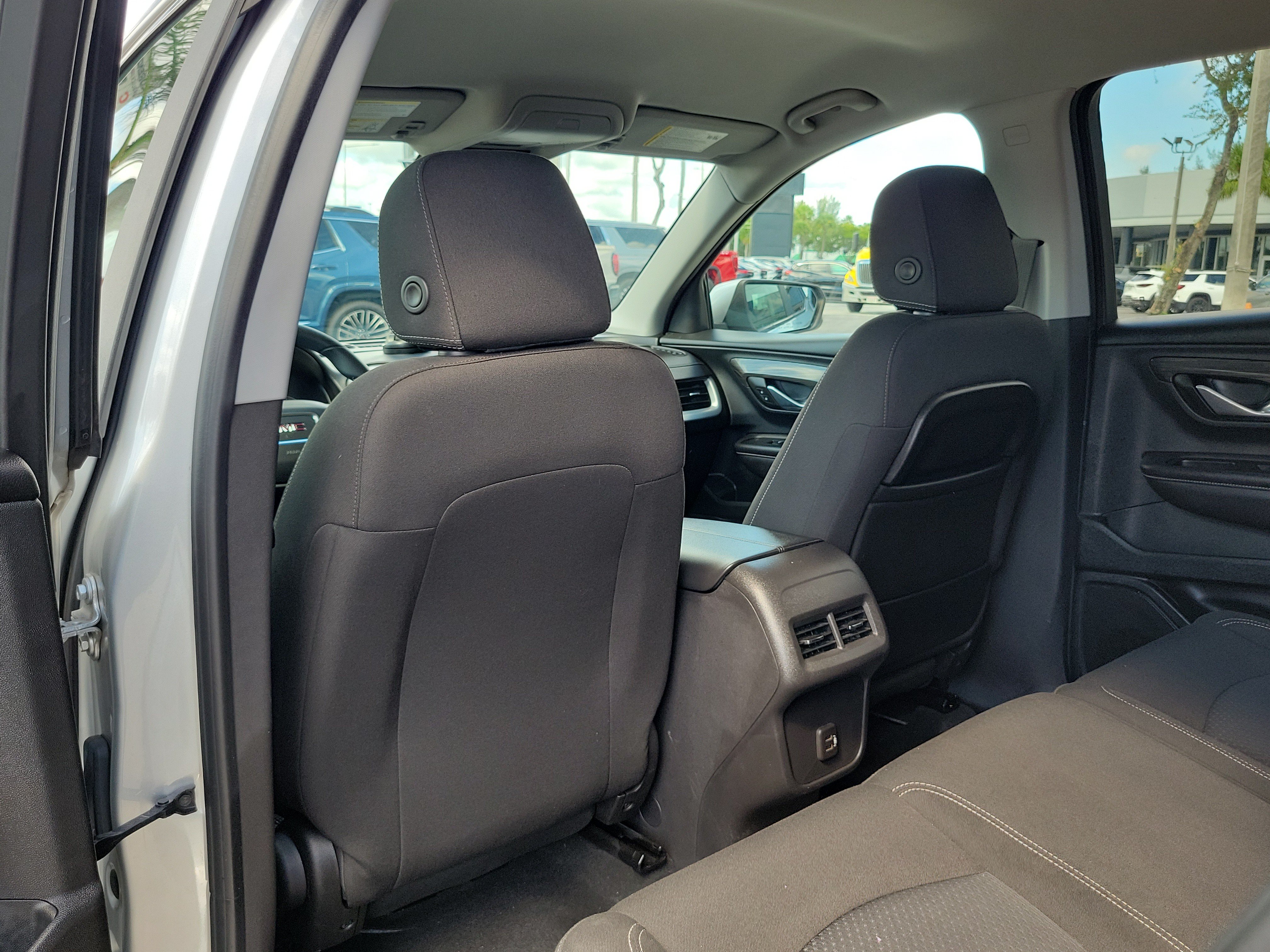 Used 2022 GMC Terrain SLE FWD image 13