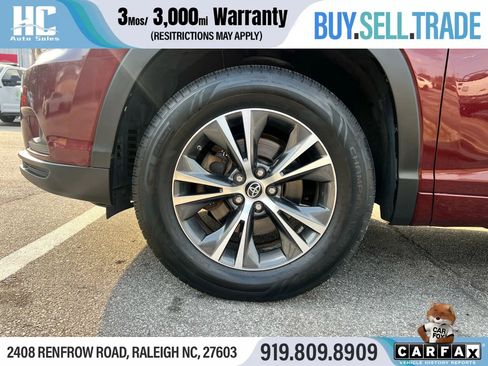 Used 2016 Toyota Highlander XLE image 10