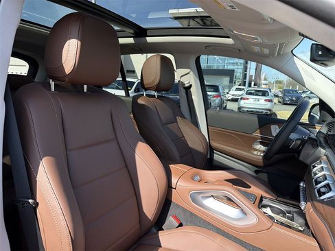 Certified 2025 Mercedes-Benz GLE 350 4MATIC image 19