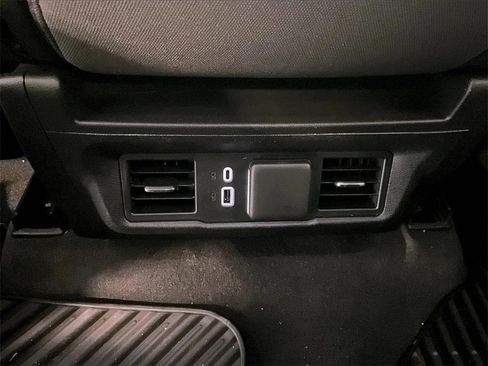 Used 2024 GMC Sierra 1500 Elevation image 27