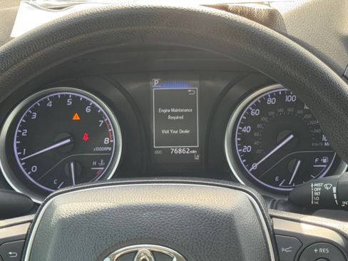 Used 2021 Toyota Camry LE image 14