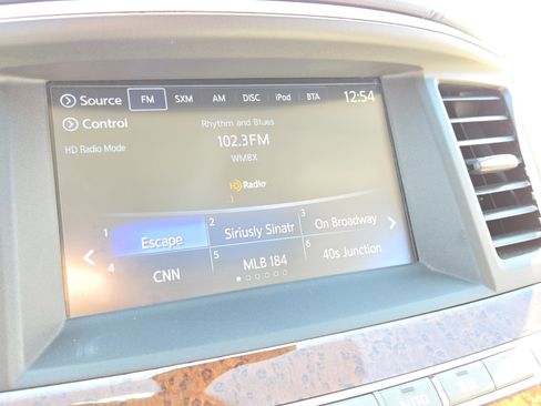 Used 2018 INFINITI QX60 Luxe w/ Deluxe Technology Package image 34