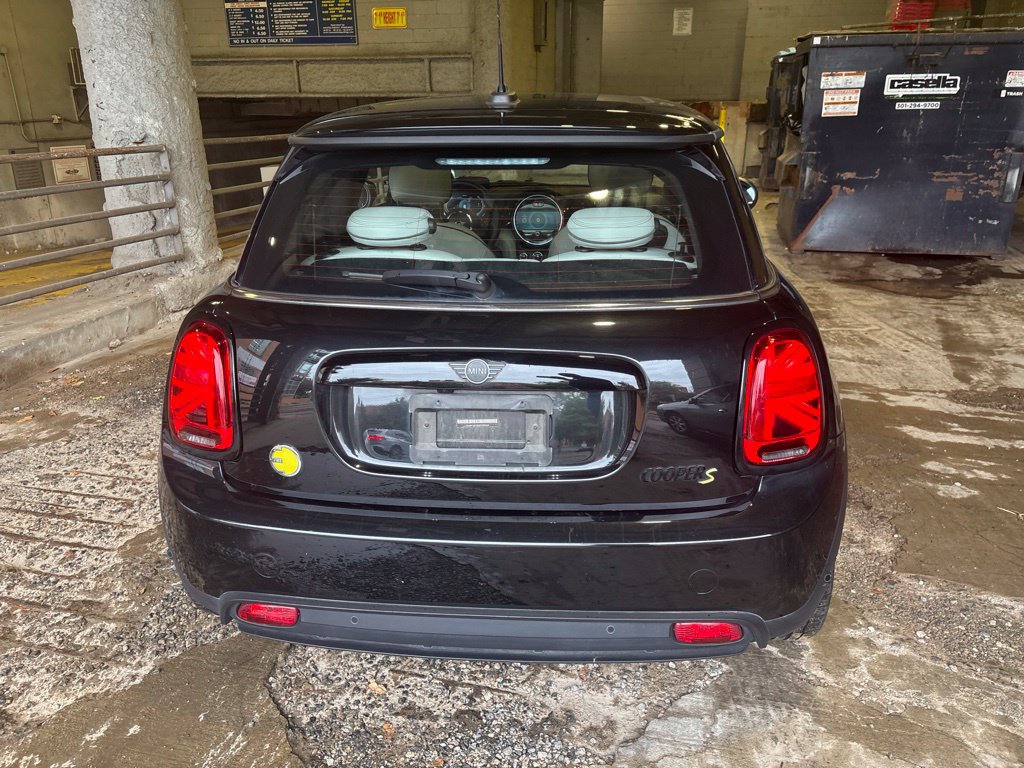 Used 2023 MINI Cooper SE FWD image 4