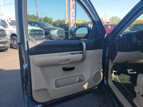 Used 2009 Chevrolet Silverado 1500 LT w/ Power Pack Plus RWD image 10