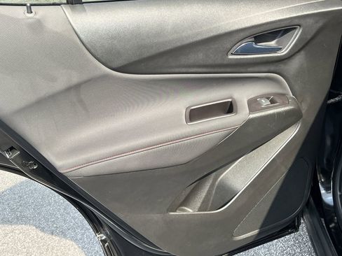 Used 2022 Chevrolet Equinox RS w/ RS Leather Package image 23
