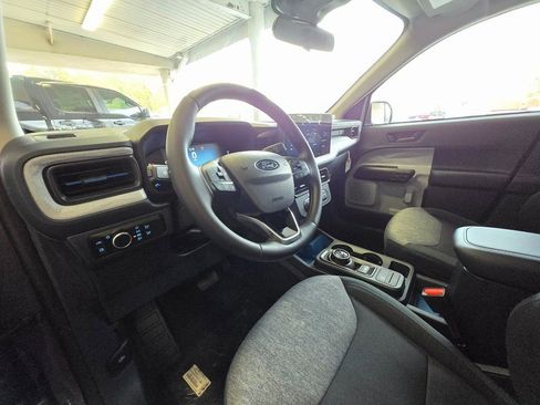New 2025 Ford Maverick XLT w/ XLT Luxury Package FWD image 8