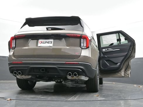 New 2026 Ford Explorer ST w/ Sun And Sound Package image 72