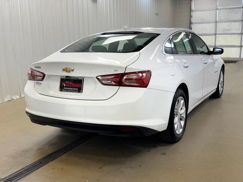 Used 2021 Chevrolet Malibu LT FWD image 5