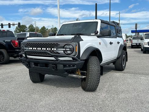 Certified 2024 Ford Bronco Badlands w/ Sasquatch Package image 2