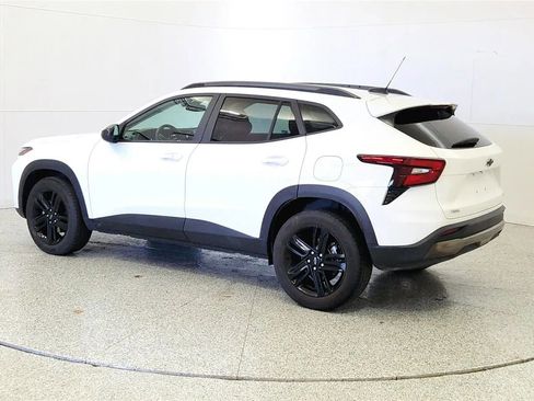 Used 2025 Chevrolet Trax ACTIV w/ Driver Confidence Package FWD image 5
