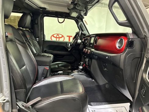 Used 2020 Jeep Wrangler Unlimited Rubicon AWD/4WD image 11