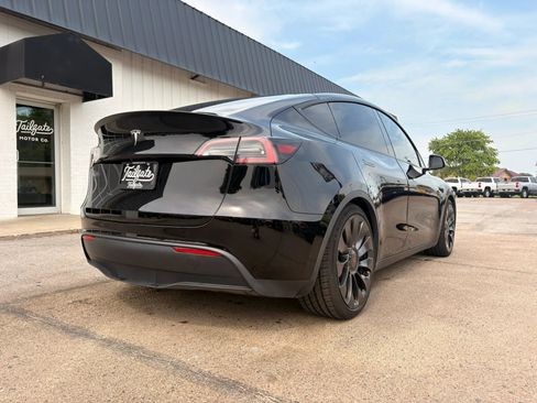 Used 2023 Tesla Model Y Performance AWD/4WD image 7