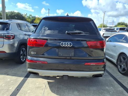 Used 2019 Audi Q7 3.0T Premium Plus w/ Premium Plus Package AWD/4WD image 9