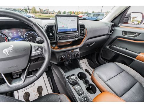 Used 2022 Ford Bronco Sport Outer Banks image 15