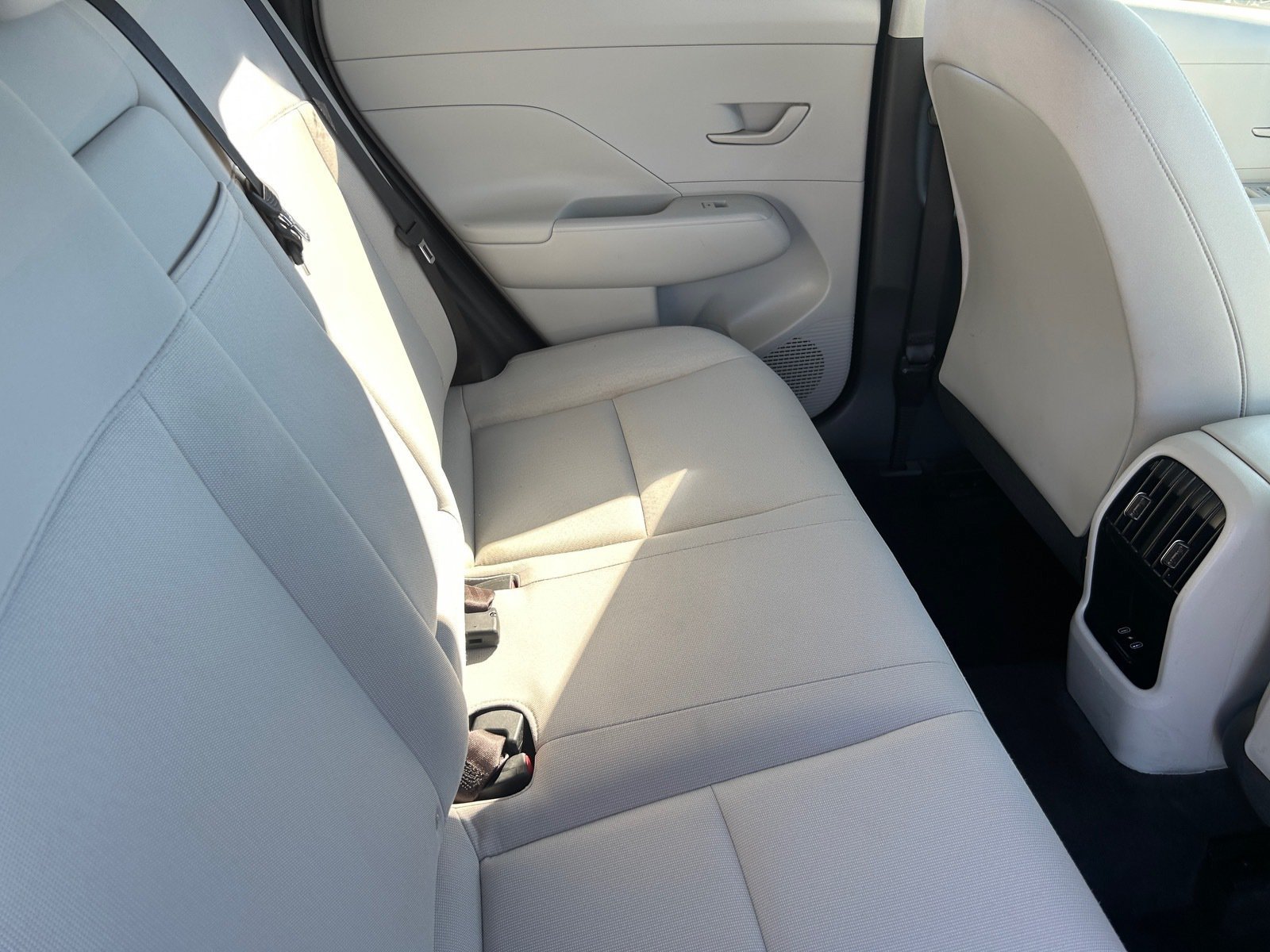 Used 2025 Hyundai Kona SEL FWD image 15