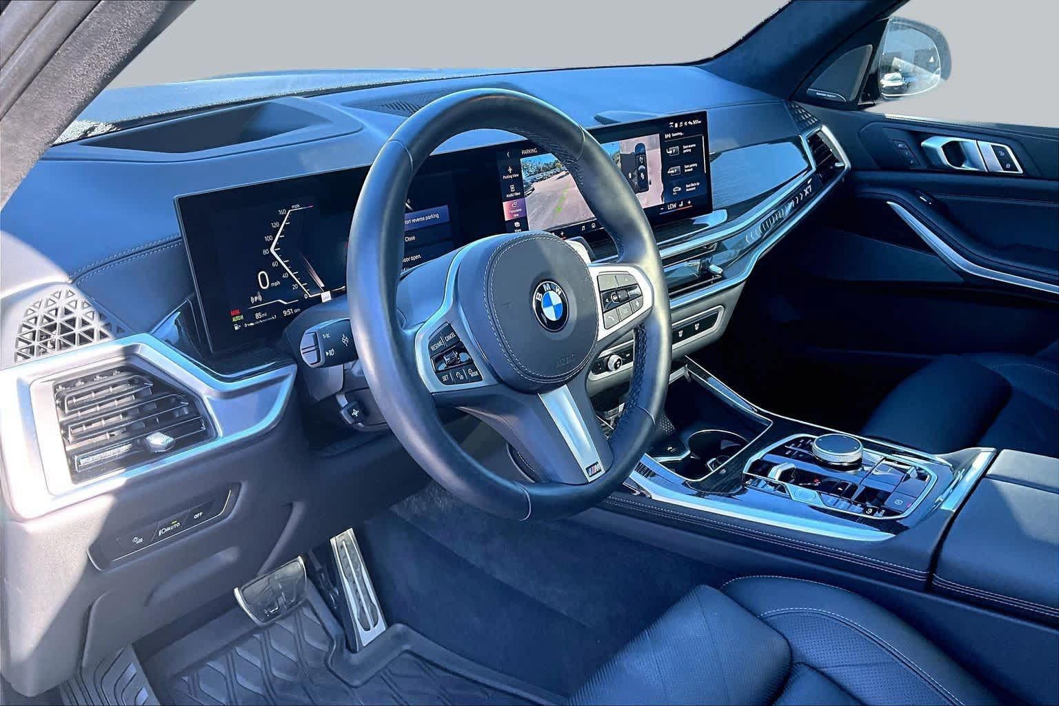 Used 2025 BMW X7 xDrive40i w/ M Sport Package AWD/4WD image 18