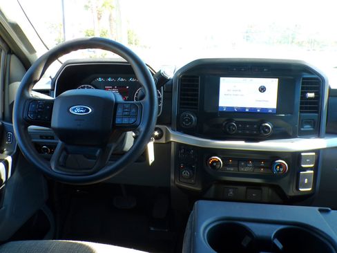 Used 2021 Ford F150 XLT w/ XTR Package image 10