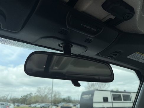 Used 2021 Jeep Gladiator Willys image 22