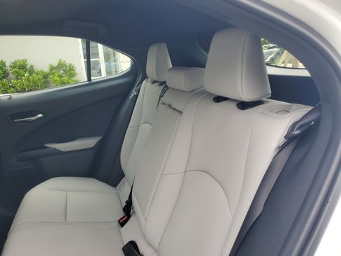 Used 2025 Lexus UX 300h FWD w/ Accessory Package (Z1) image 13