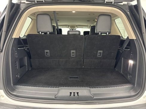 Used 2024 Ford Expedition XLT image 29