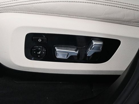 Used 2022 BMW X5 M50i w/ Executive Package image 12