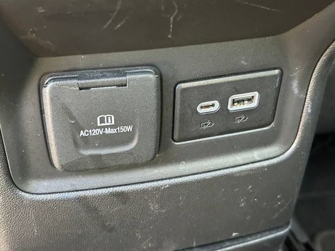 Used 2023 GMC Acadia SLT AWD/4WD image 23
