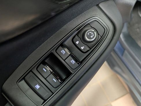 Used 2025 Subaru Outback Premium image 26