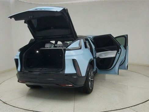 Used 2025 Cadillac Lyriq Sport image 75