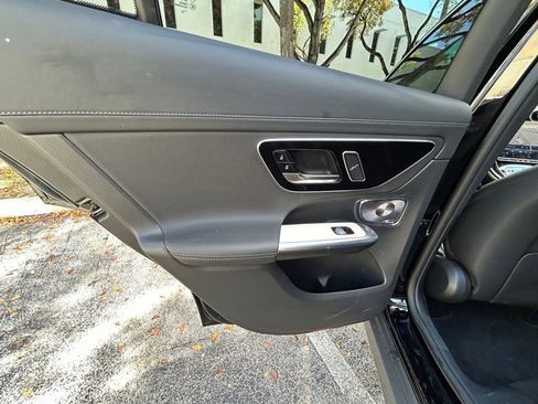 Used 2023 Mercedes-Benz GLC 300 4MATIC w/ Exclusive Trim Package image 37