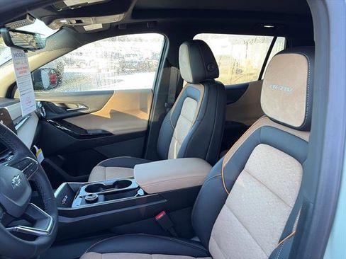 New 2026 Chevrolet Equinox ACTIV w/ Convenience Package III image 15