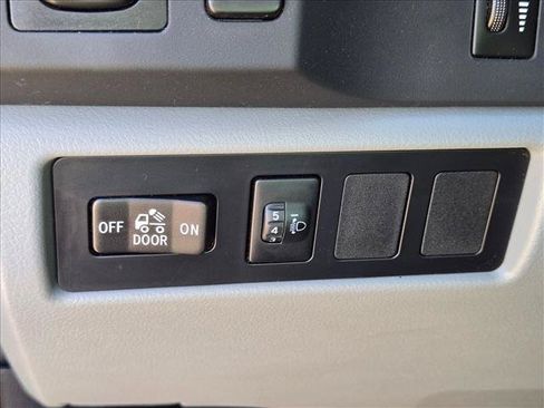 Used 2013 Toyota Tundra 2WD Double Cab image 14