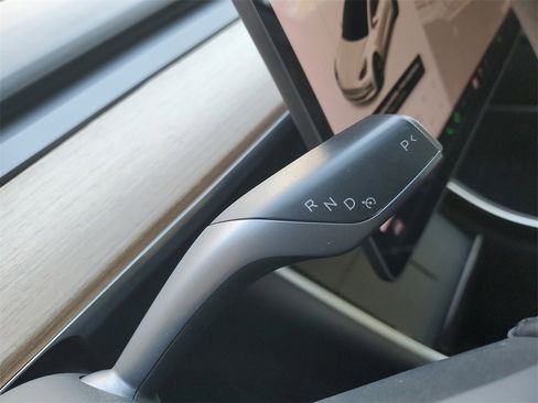 Used 2020 Tesla Model 3 Long Range image 22