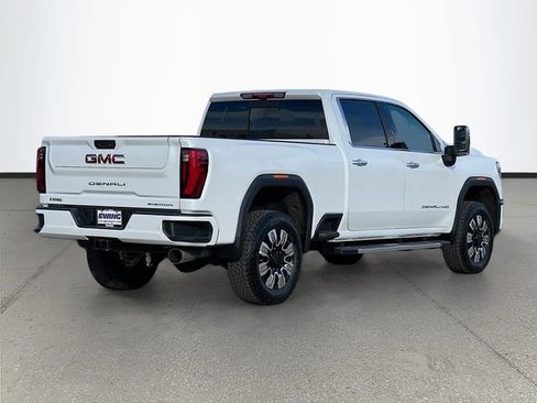 New 2026 GMC Sierra 2500 Denali w/ Denali Reserve Package image 4
