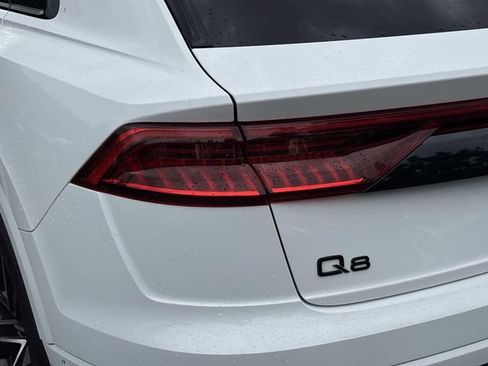 Used 2023 Audi Q8 Prestige AWD/4WD image 11