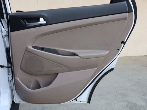 Used 2019 Hyundai Tucson SE FWD image 19
