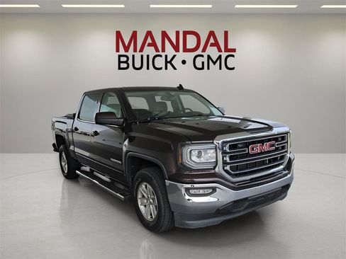 Used 2016 GMC Sierra 1500 SLE w/ SLE Value Package image 4