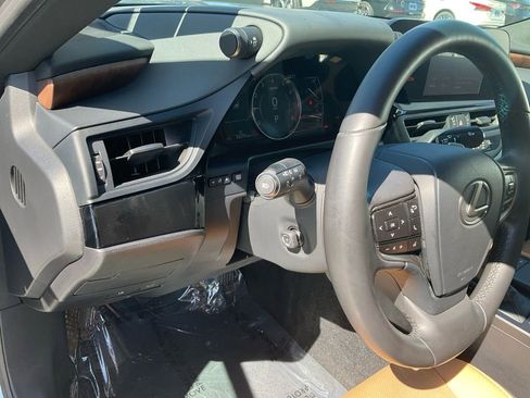 Used 2022 Lexus ES 350 w/ Premium Package image 14